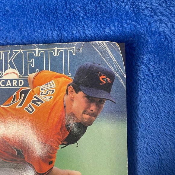 March 1993 BECKETT Baseball Card Magazine - Picture 2 of 5